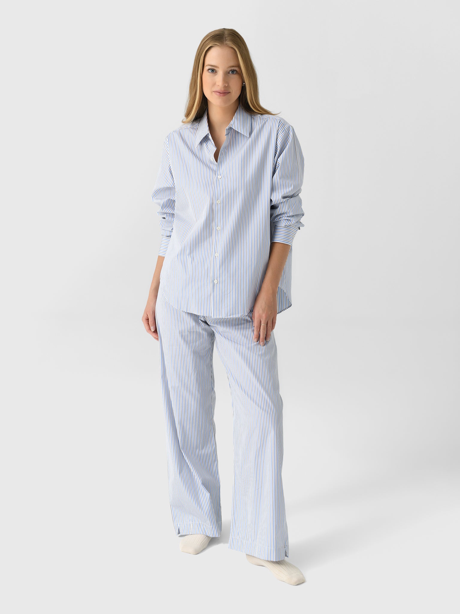 CSRBA003xLEDGERSTRIPE-alt1