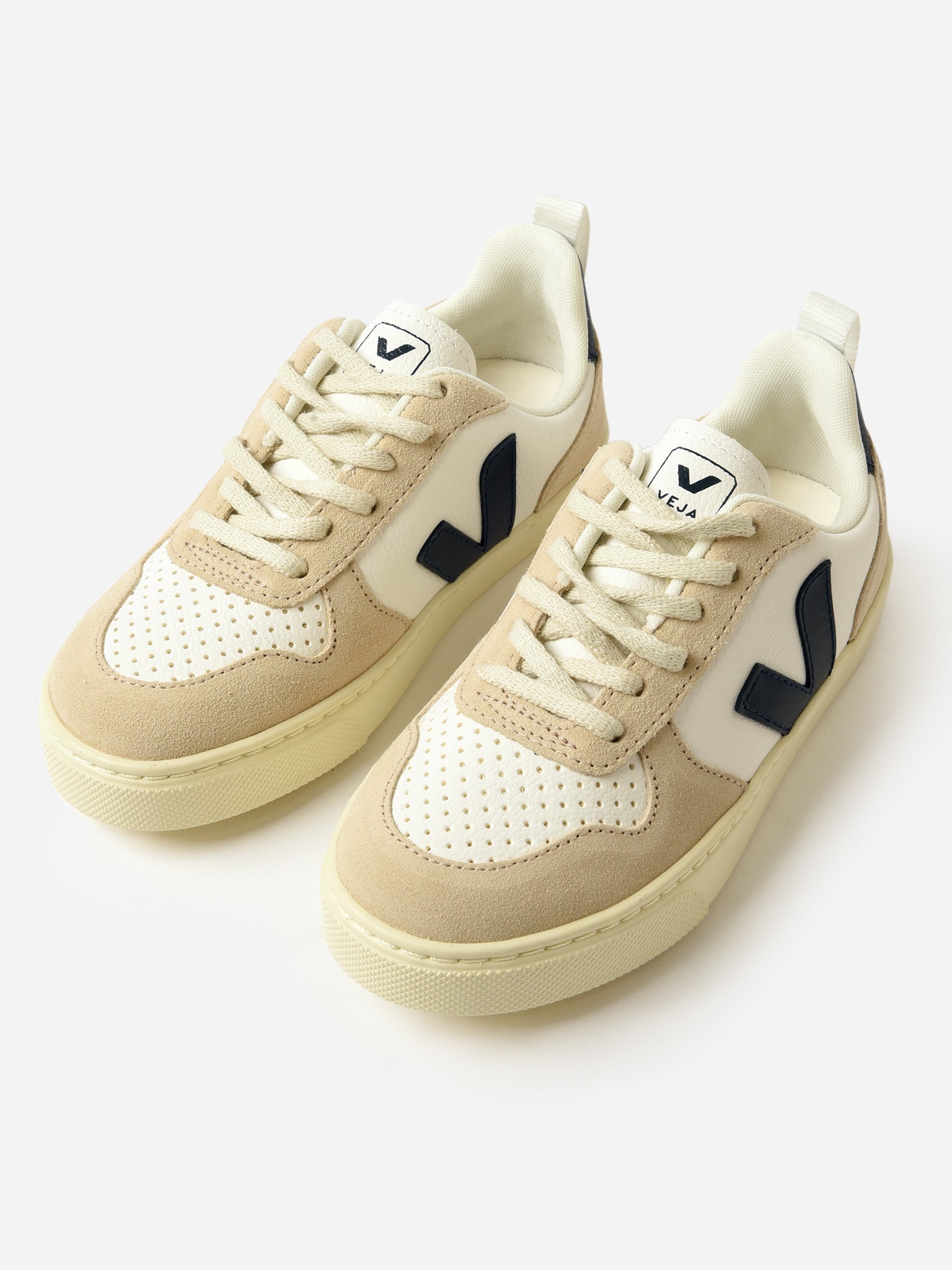 CX0503807CxEXTRAWHITENAUTICOALMOND-alt2