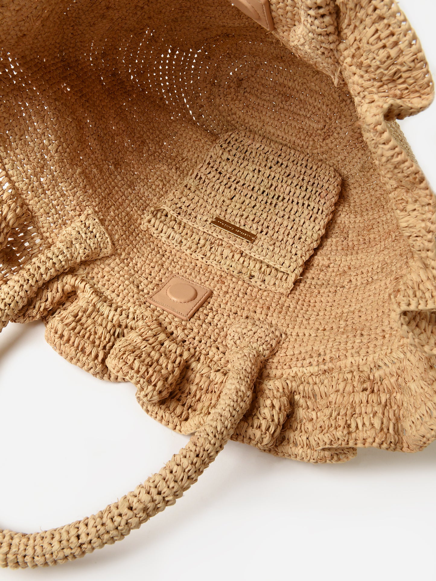 CYRUS-R-NATRLxNATURAL-alt2