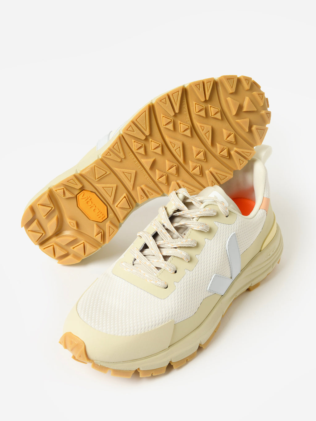 VEJA Women's Dekkan Alveomesh Sneaker - Saint Bernard