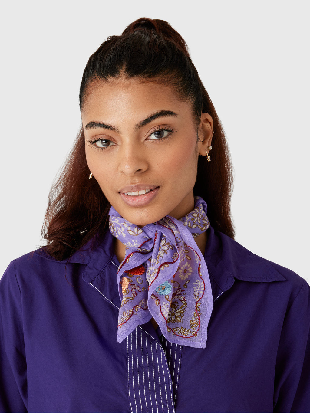 Chan Luu Embroidered Floral Bandana - Saint Bernard
