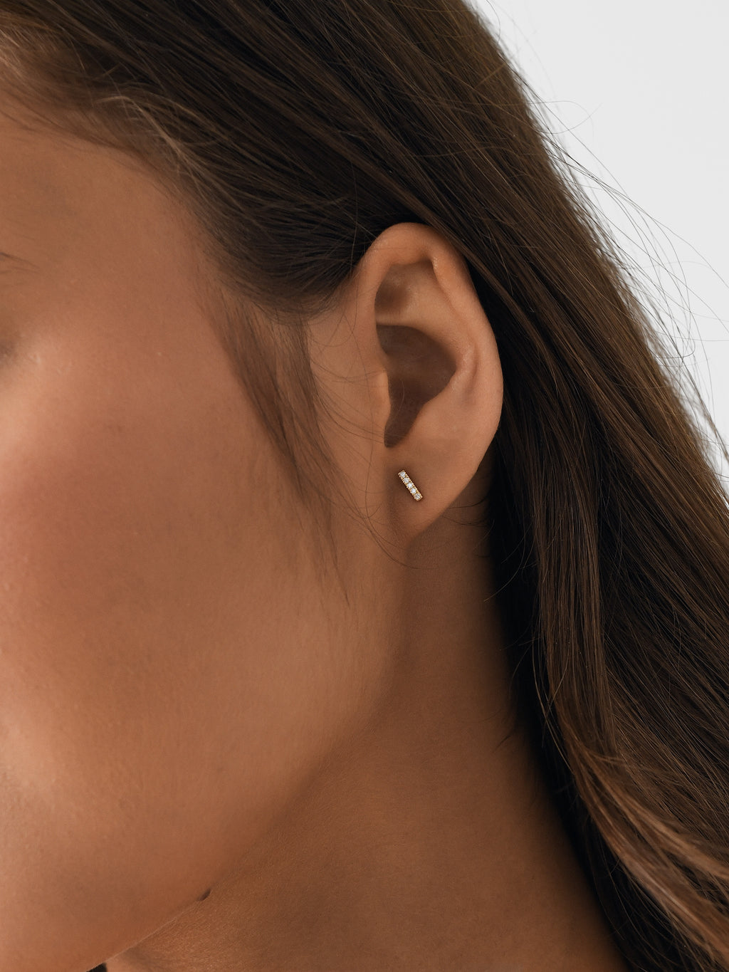 DIAMOND BAR EARRINGSxGOLD-alt1