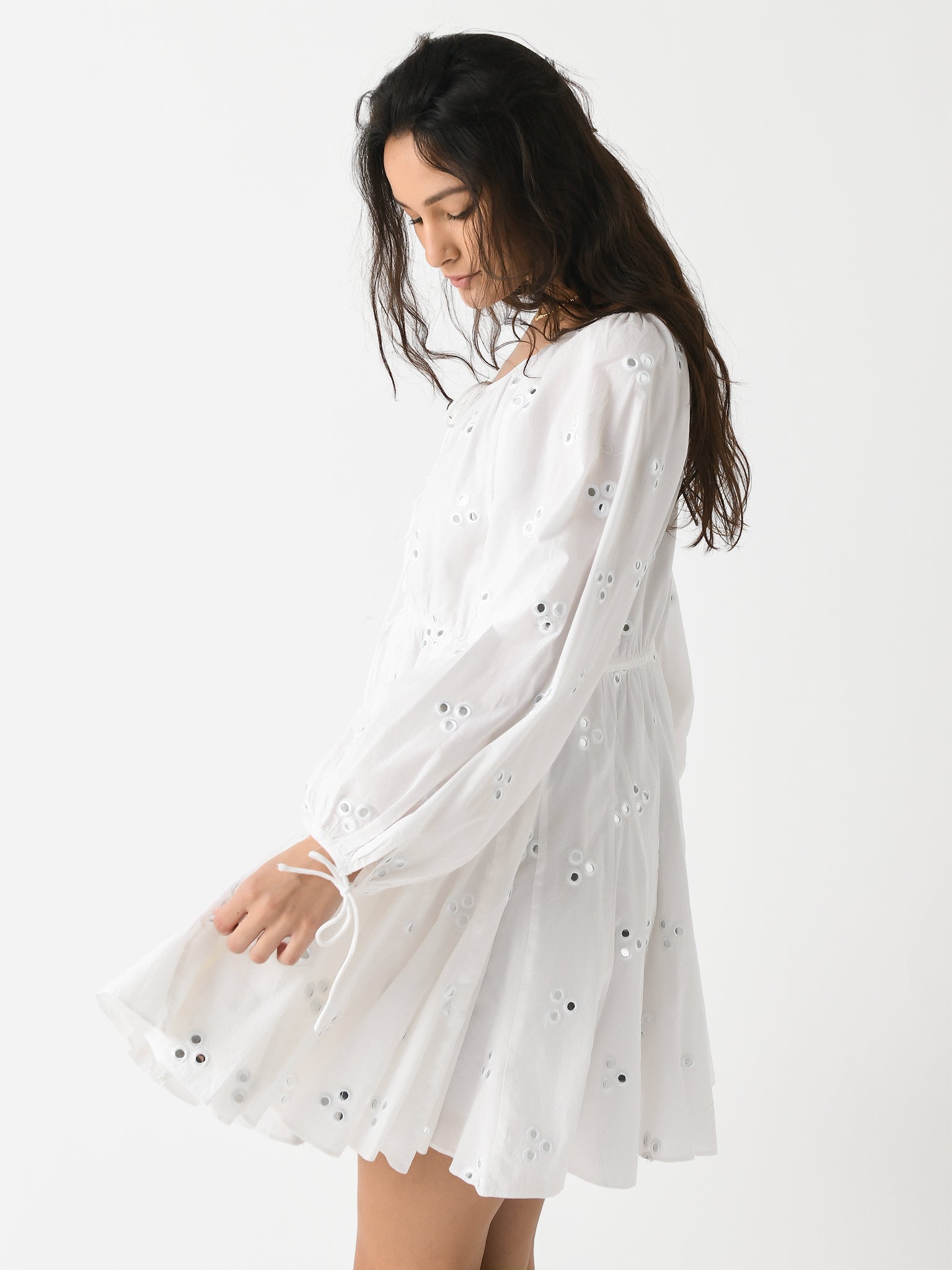 DR00770CCExWHITEMIRRORDAISY-alt2