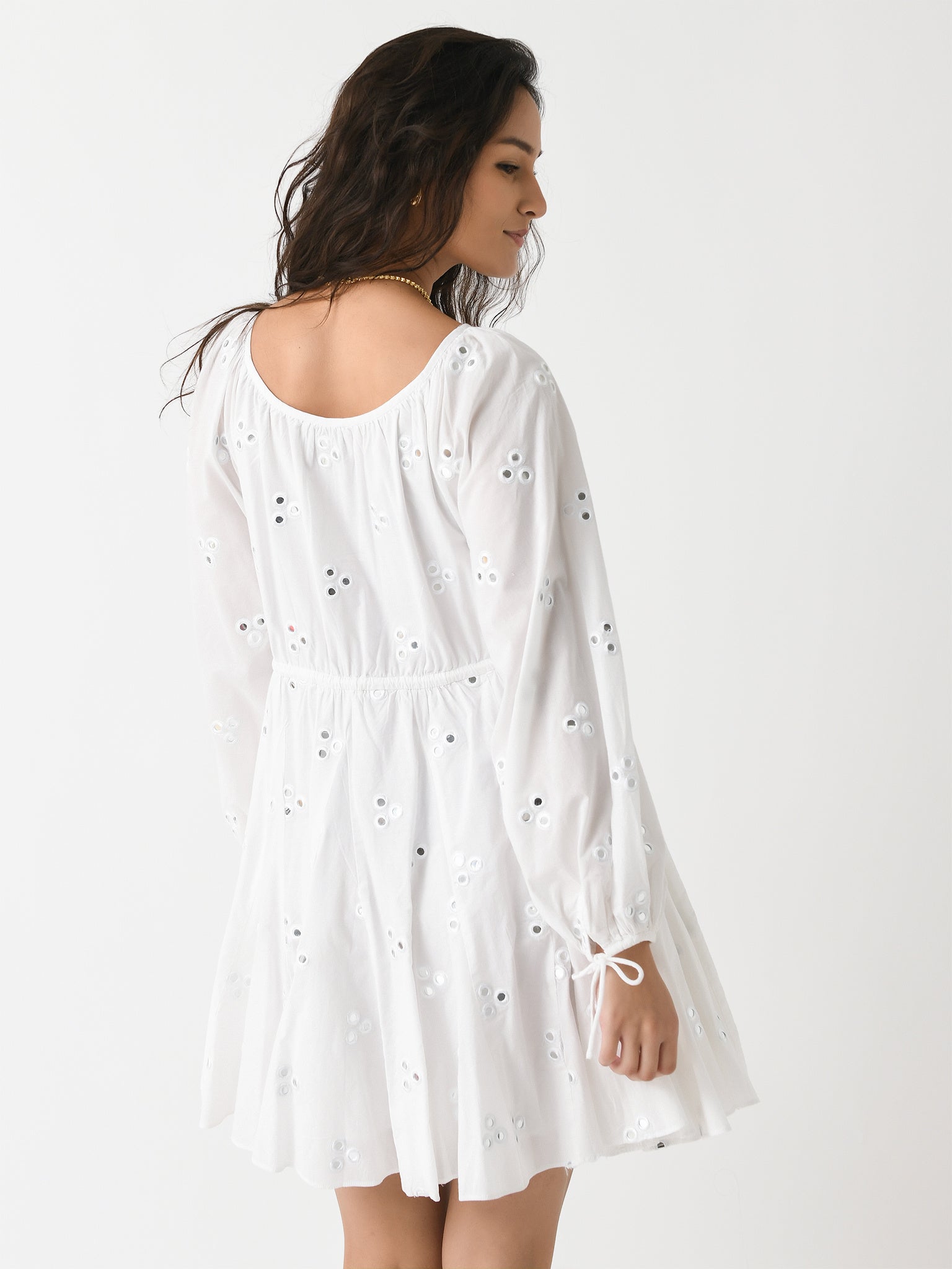 DR00770CCExWHITEMIRRORDAISY-alt3