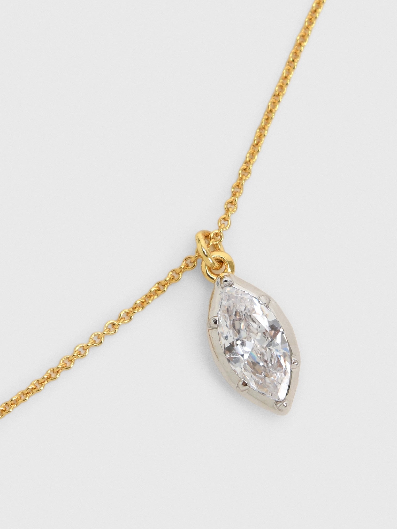 Electric Picks Windsor Necklace - Saint Bernard