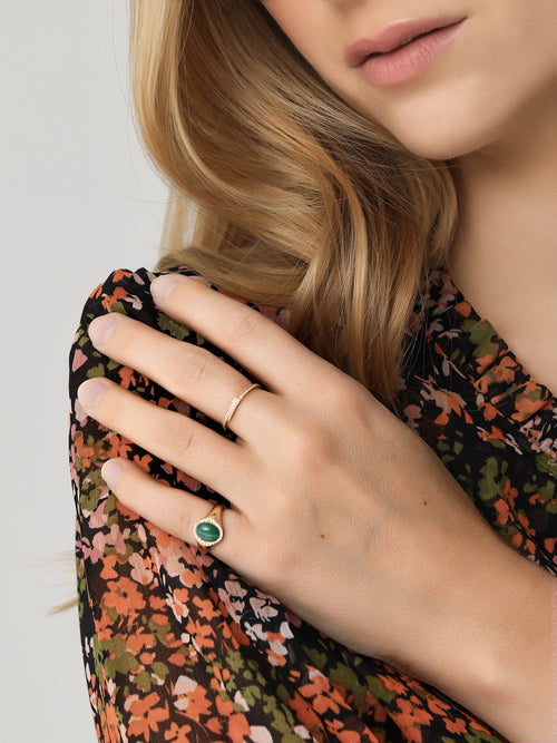 EF Collection Diamond + Malachite Cabochon Signet Ring