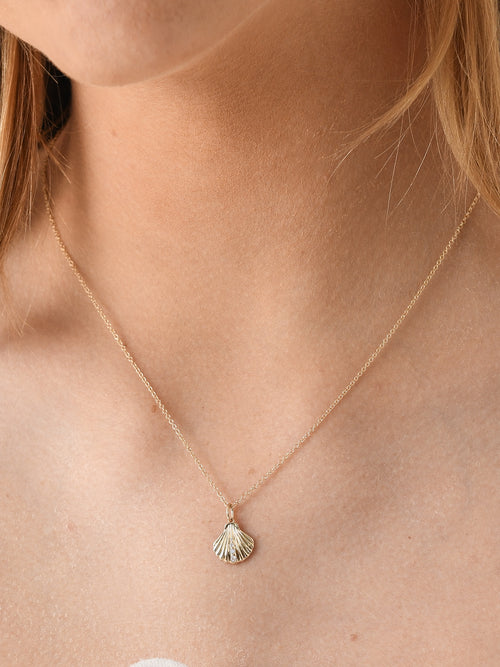 EF Collection Diamond Shell Necklace