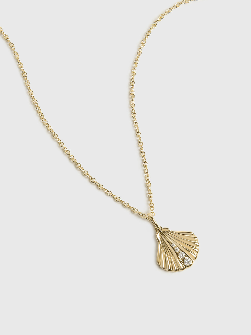 EF Collection Diamond Shell Necklace - Saint Bernard