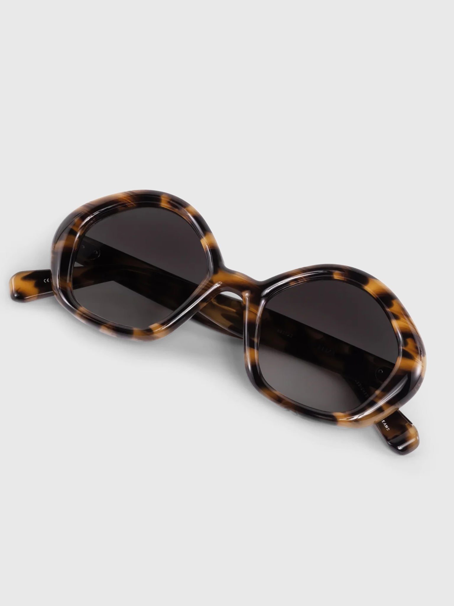 Krewe Eliza Sunglasses - Saint Bernard