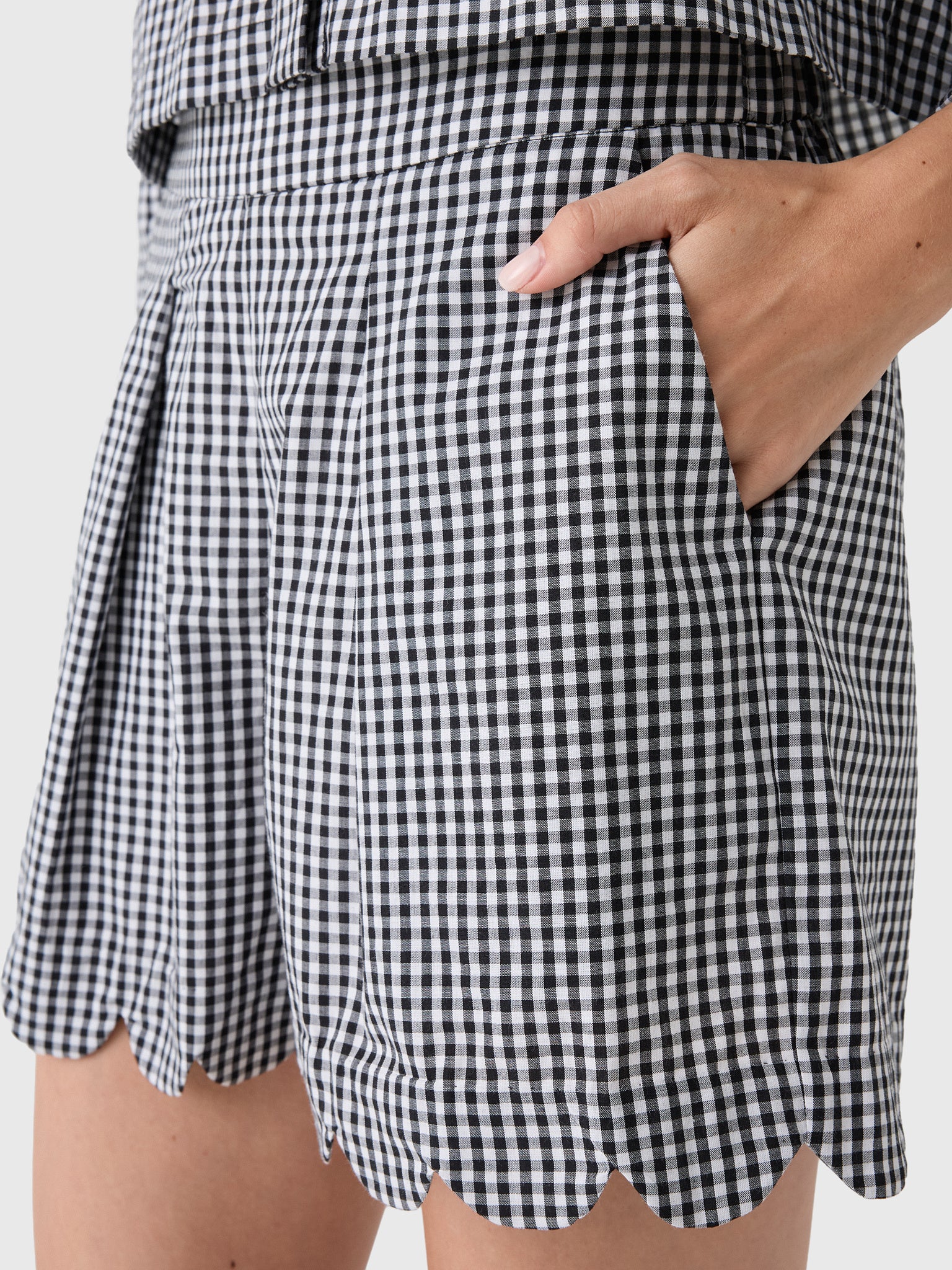 Masons Daughter Women's Ella Scalloped Short - Saint Bernard