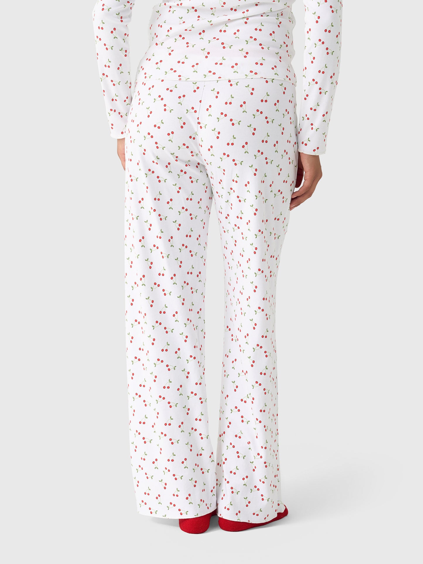 ELLIEPJSETxCHERRYCREAMPIE-alt4