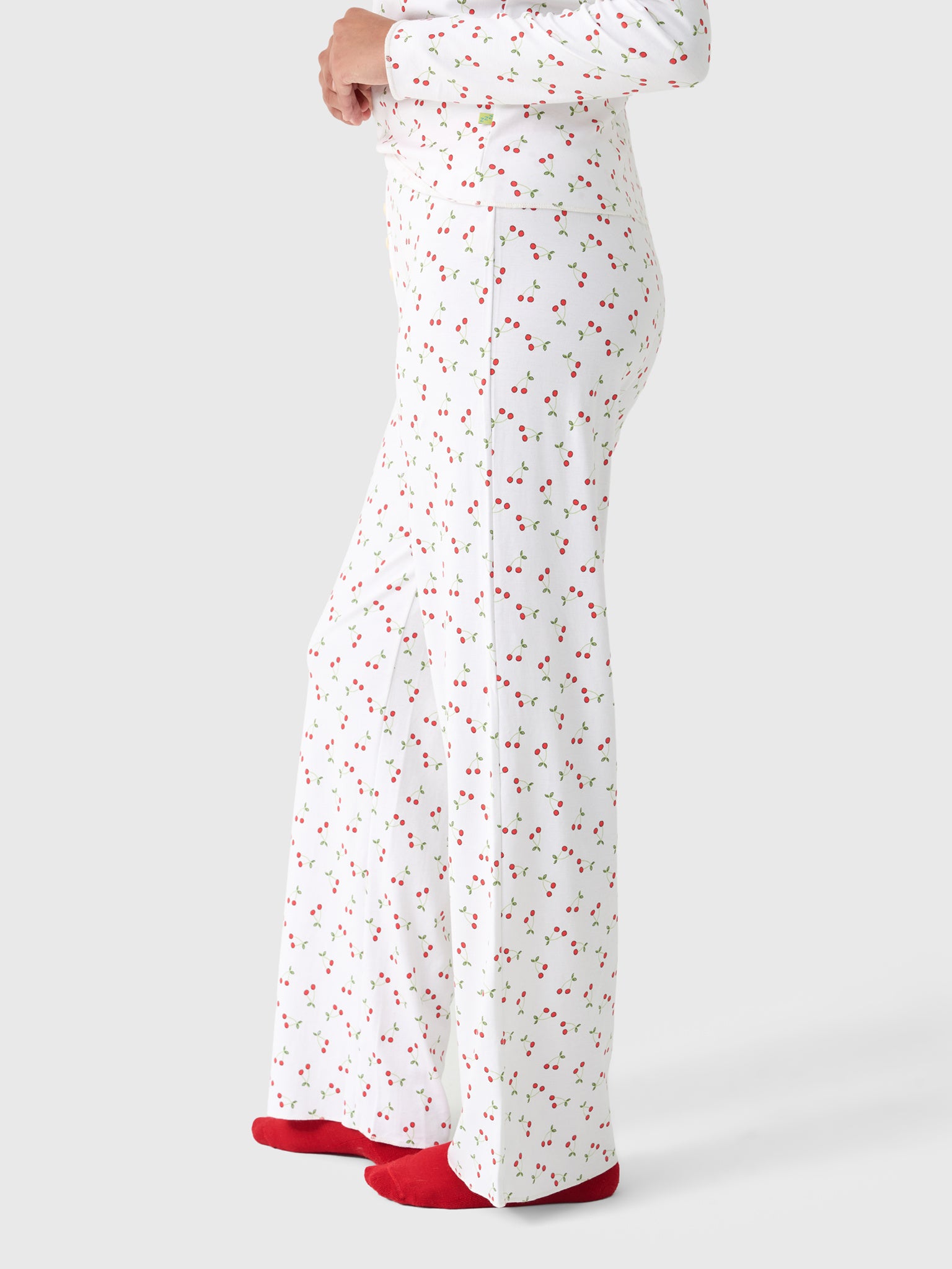 ELLIEPJSETxCHERRYCREAMPIE-alt4