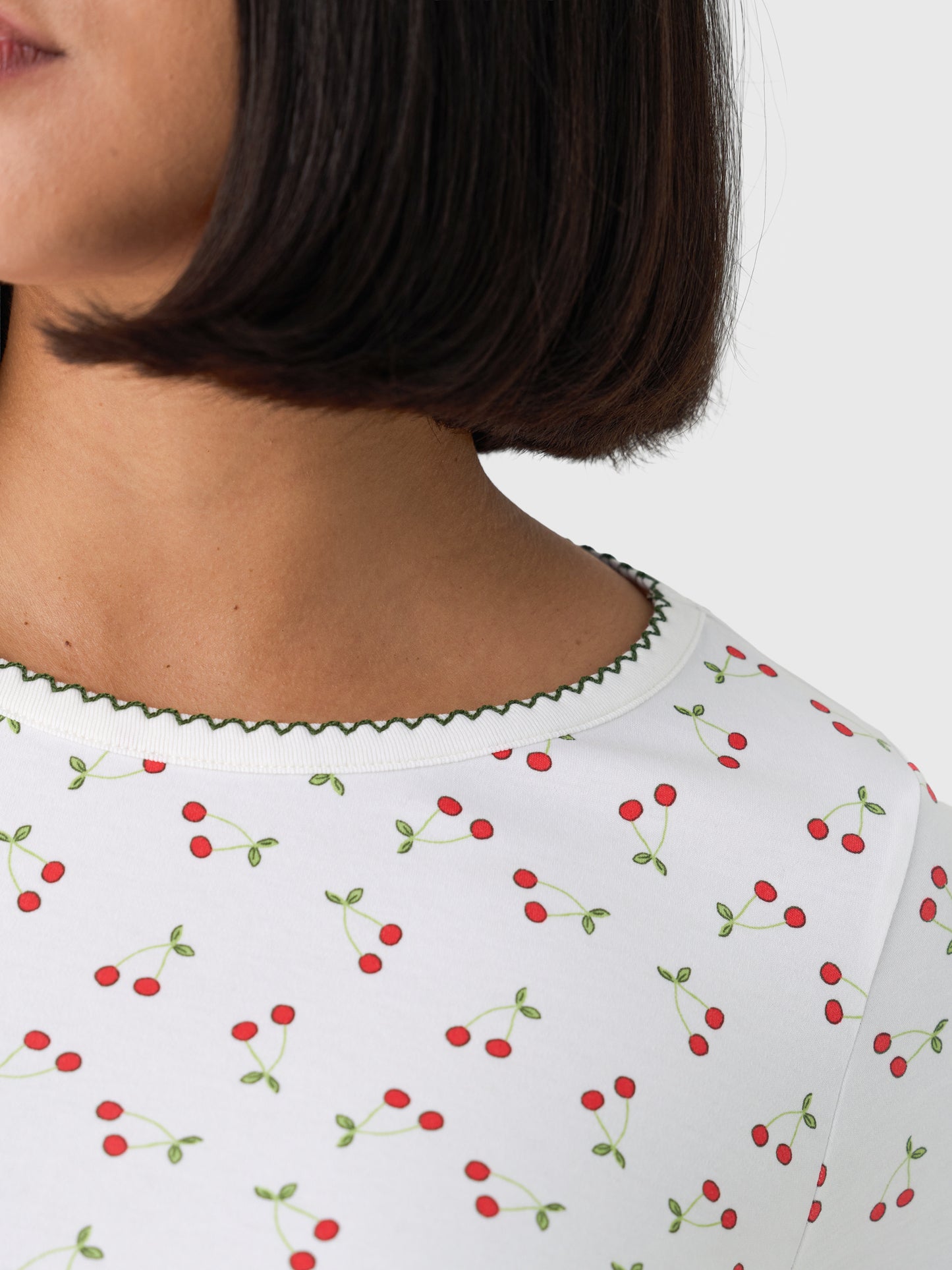 ELLIEPJSETxCHERRYCREAMPIE-alt8