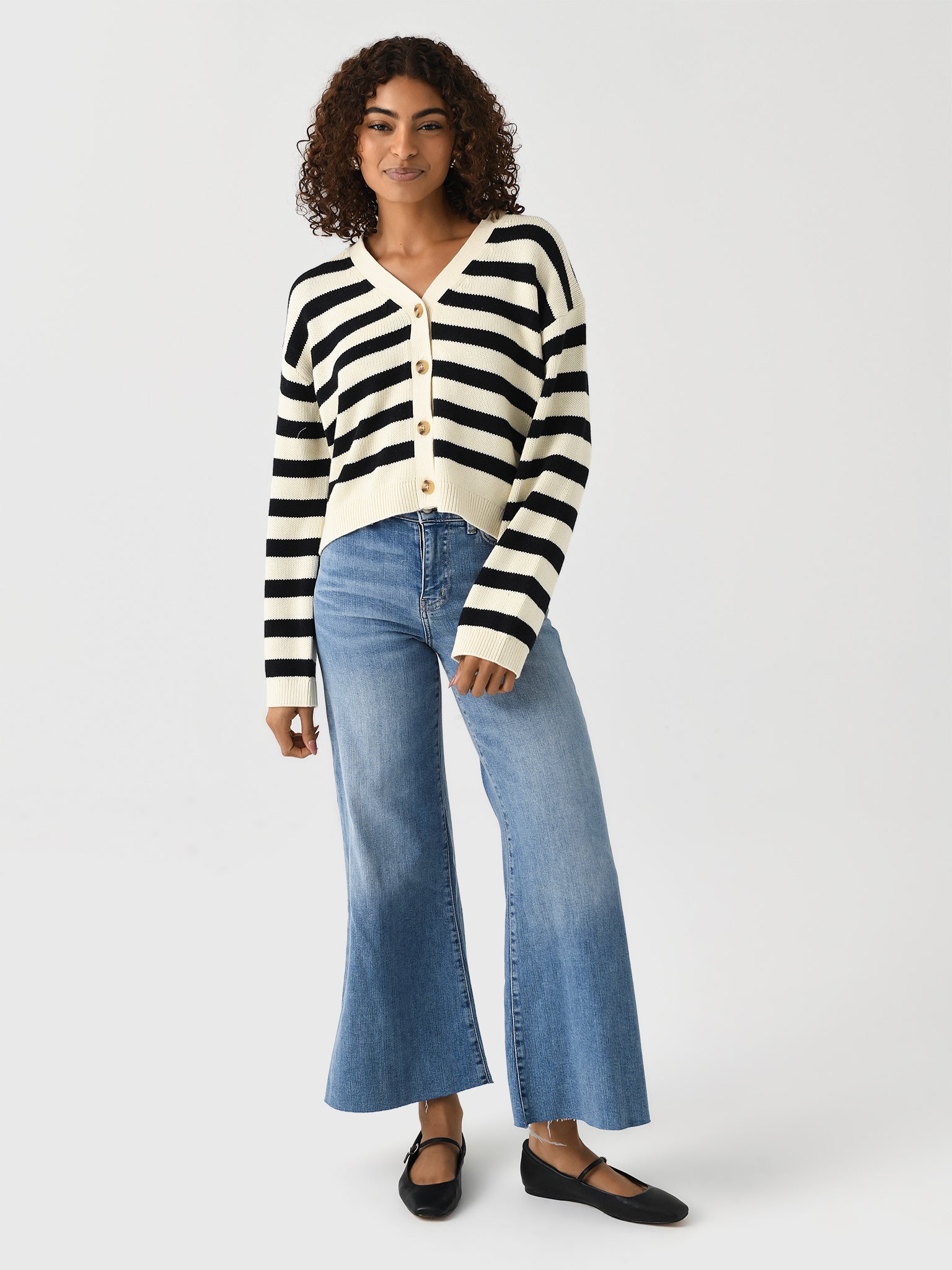 ELODIE06xCREAMBLACK-alt1