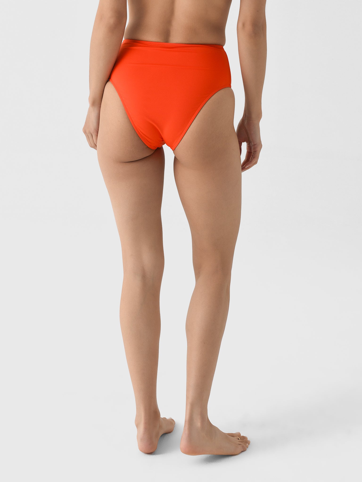 EM_P011W_SUNxSUNRISE-alt3