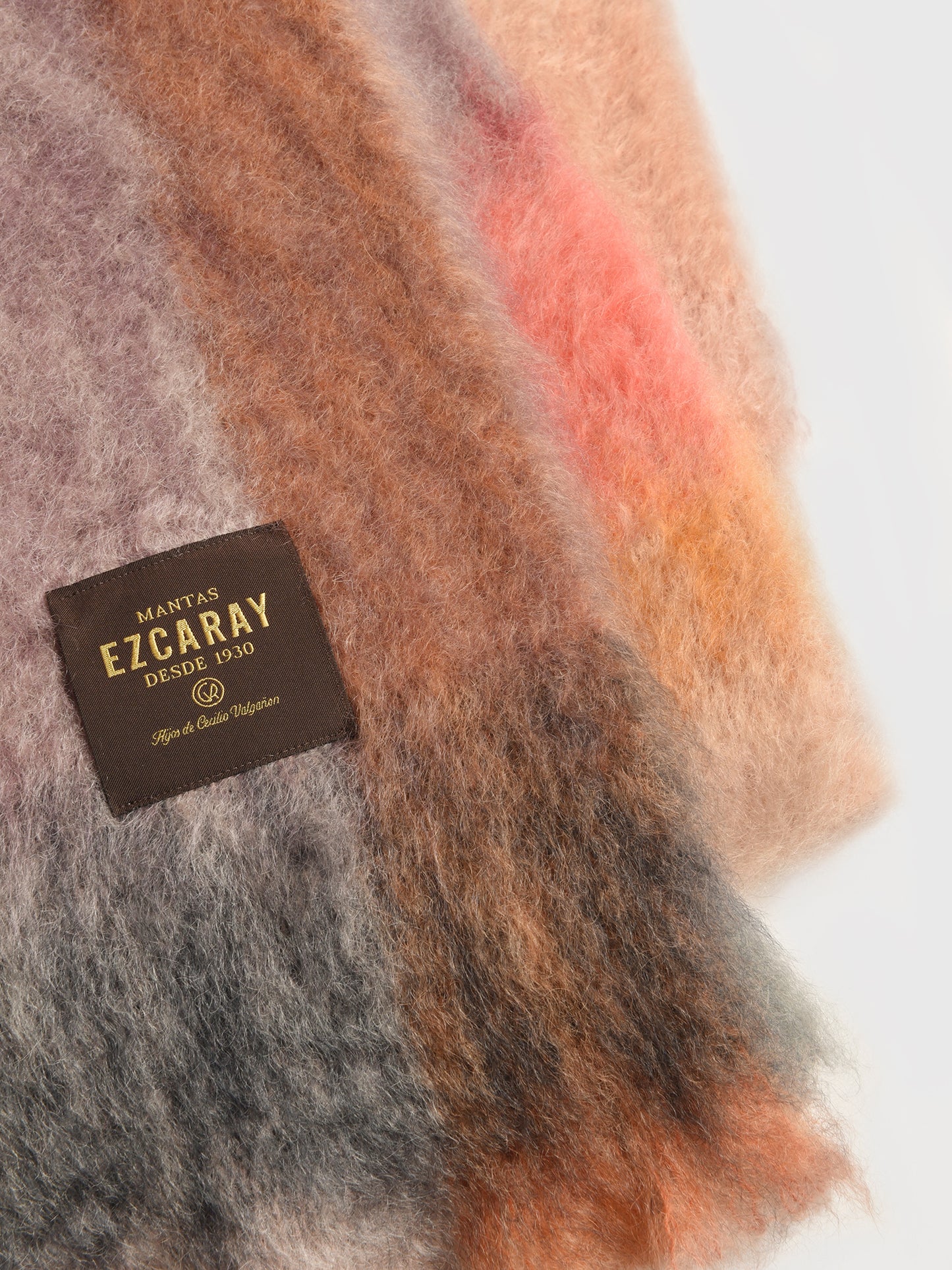 EZCARAY MOHAIR THROWxRZ36-alt3