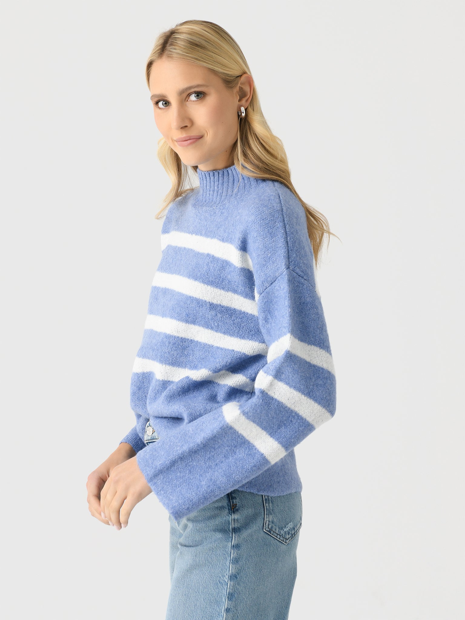 F485MN92xCASTAWAY-alt2