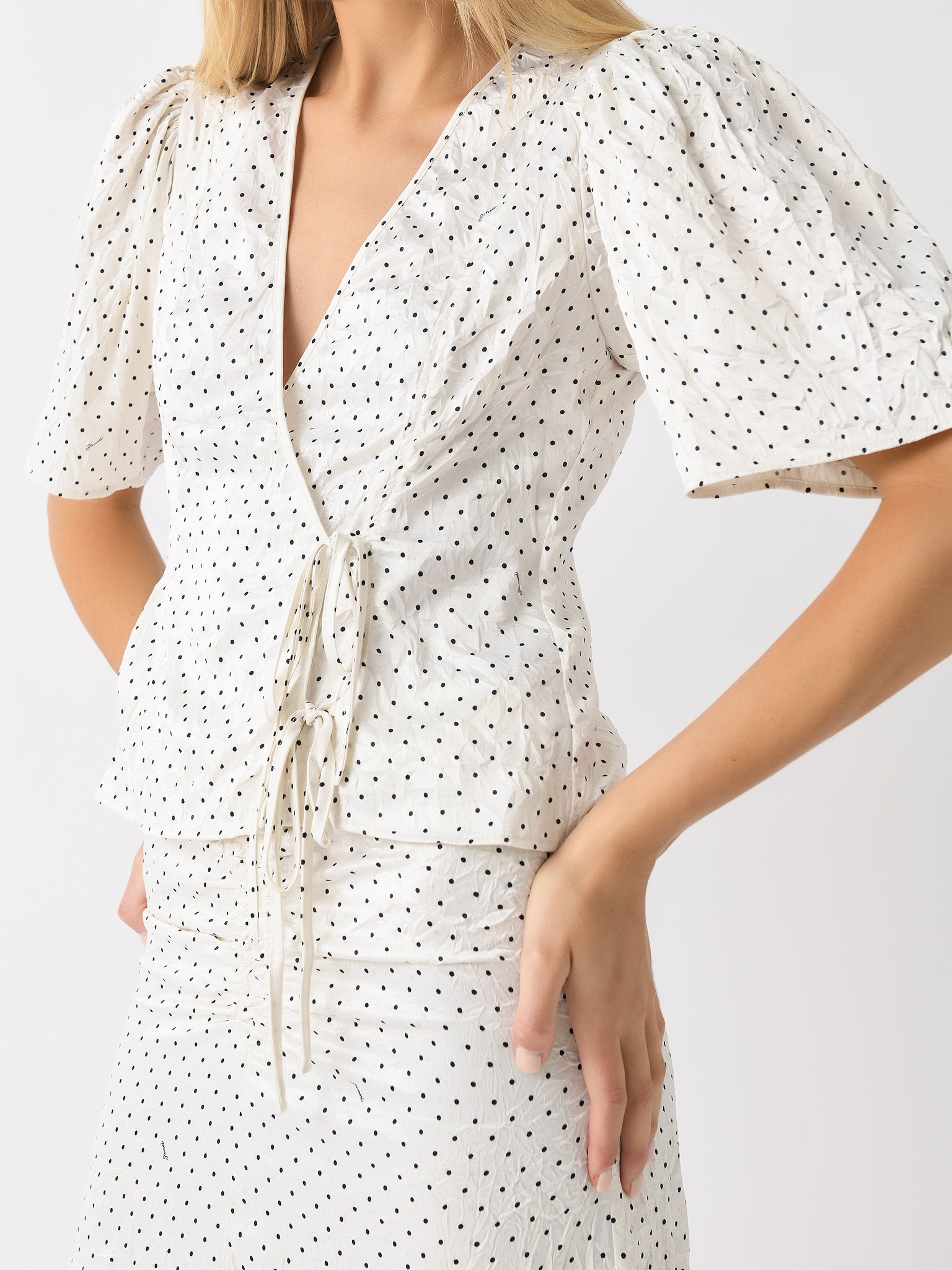 GANNI Women's Crinkled Satin Wrap Blouse – Saint Bernard