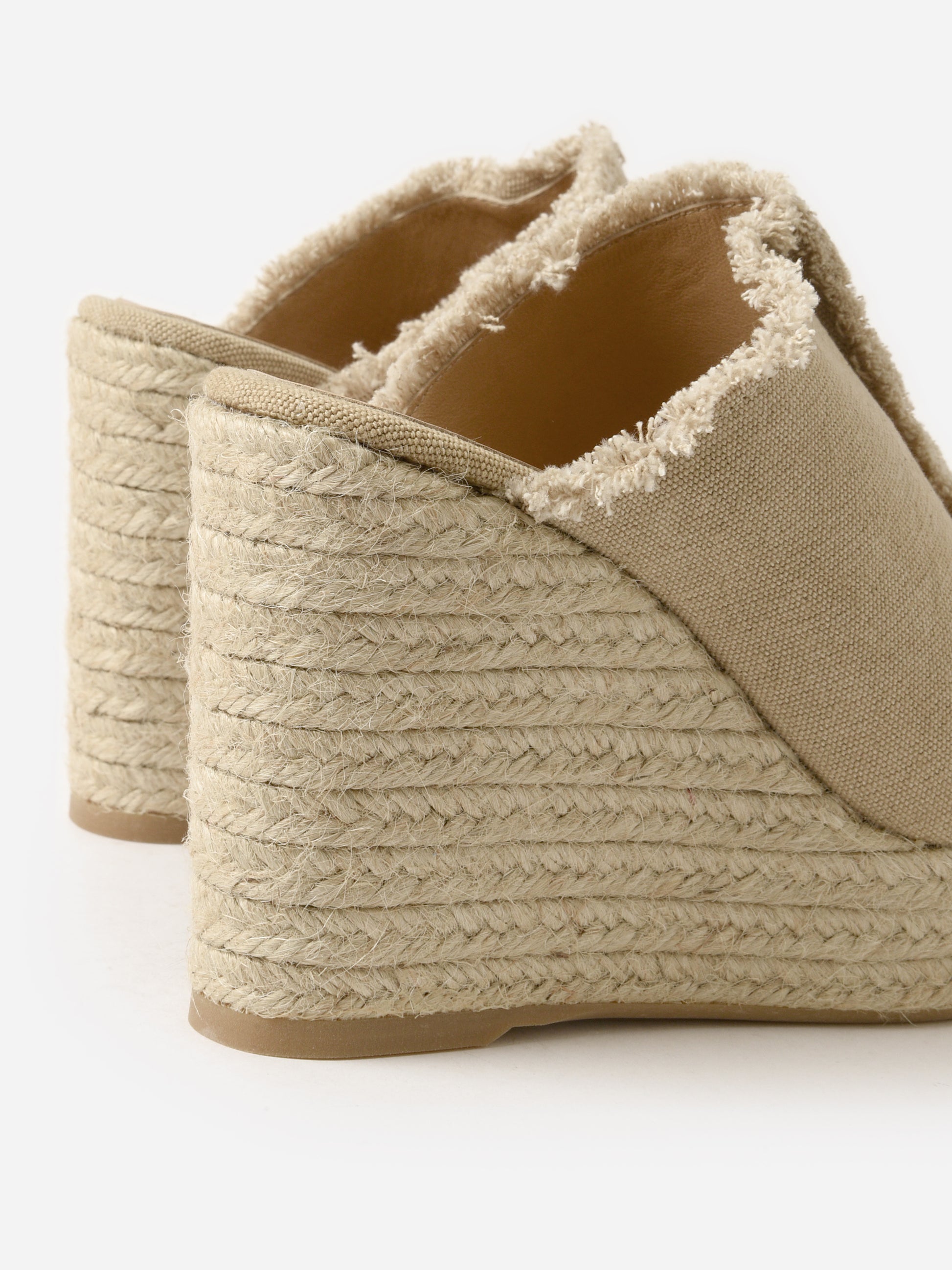 FATIMA/002xCANVASSAND-alt4