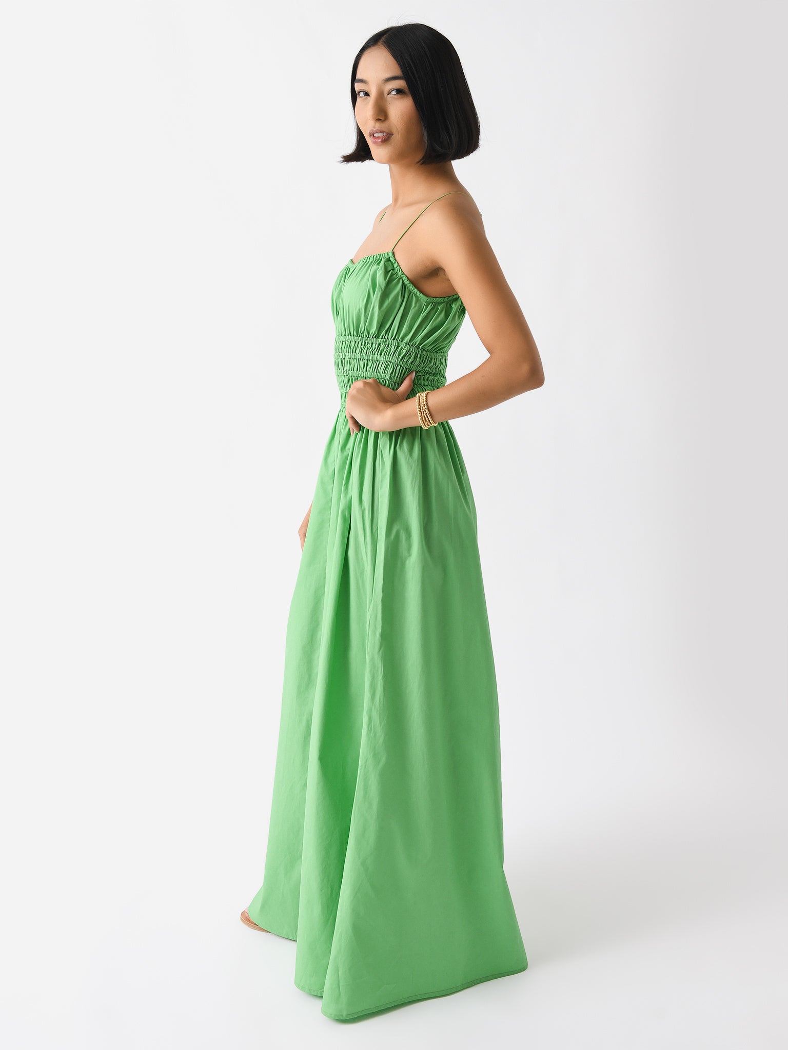 FF2935-APLxAPPLE-alt1