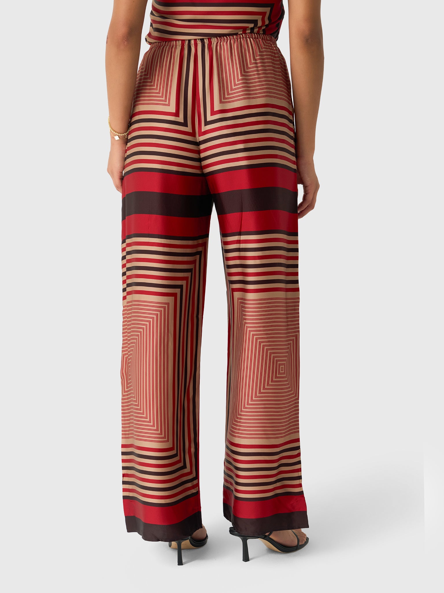 FF4243-YVPxYLVAPRINT-alt2