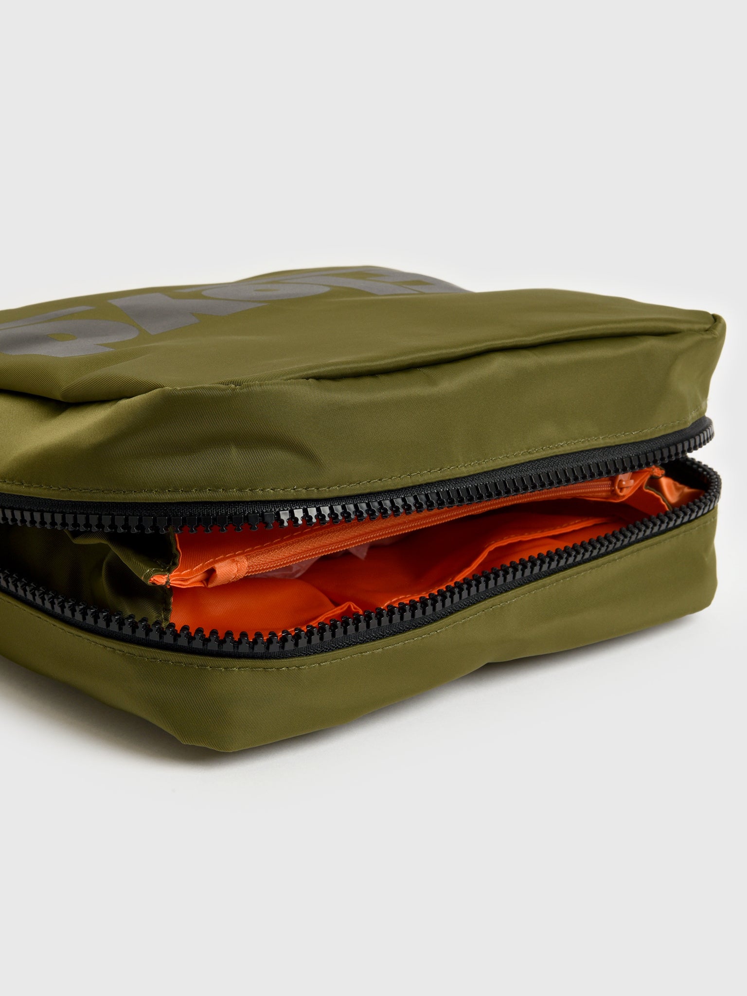 FL2001-WKxGATORGREEN-alt3