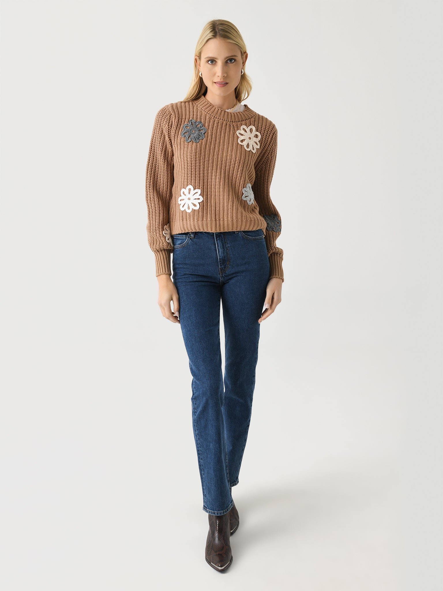 FLOWERSWEATERxBROWN-alt1