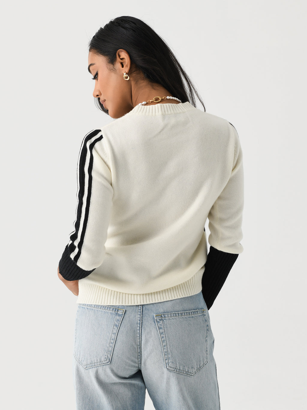 FW21-164xCREAMBLACK-alt3