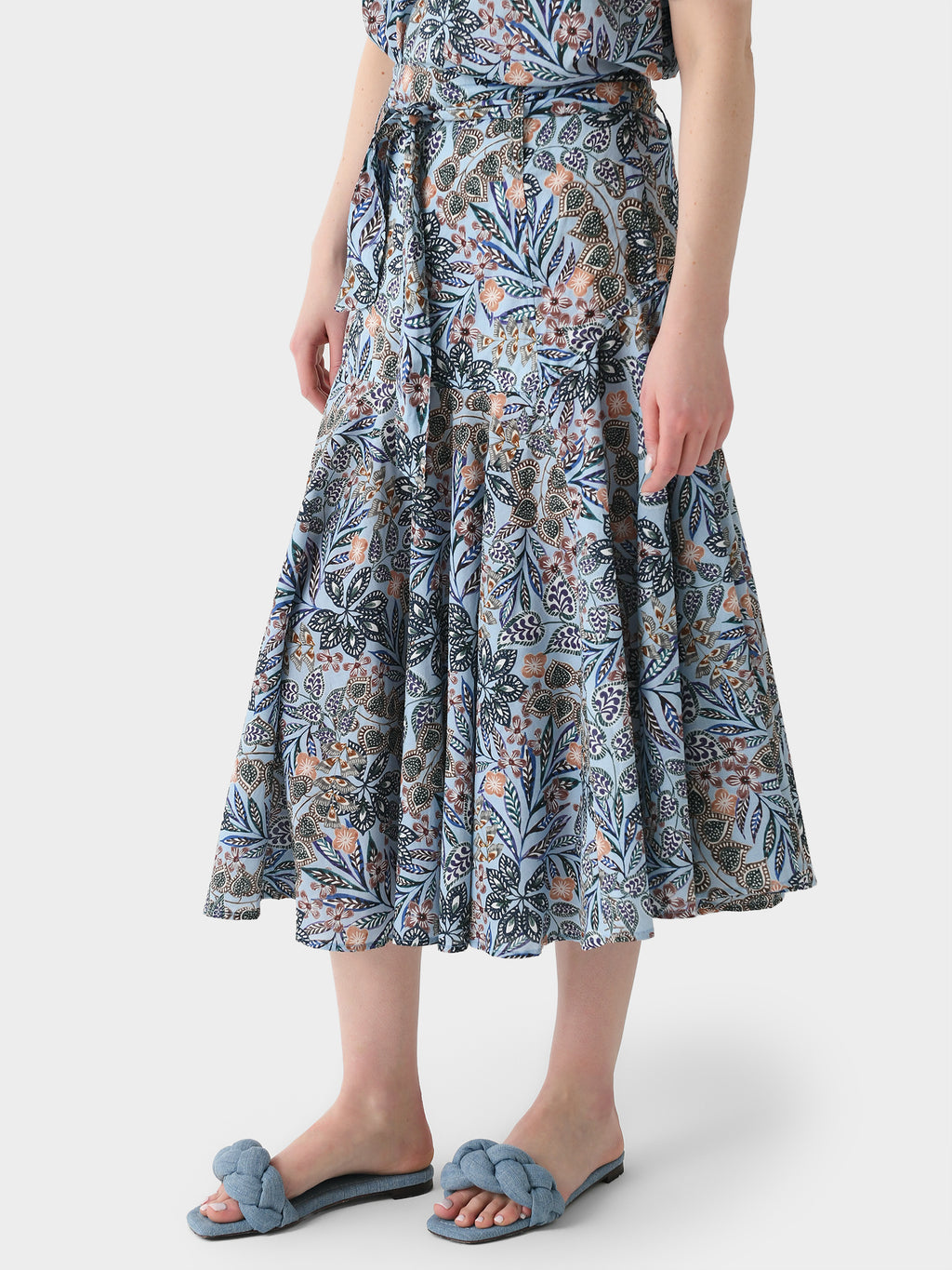 FW23-048xBLUEFLORAL-alt2