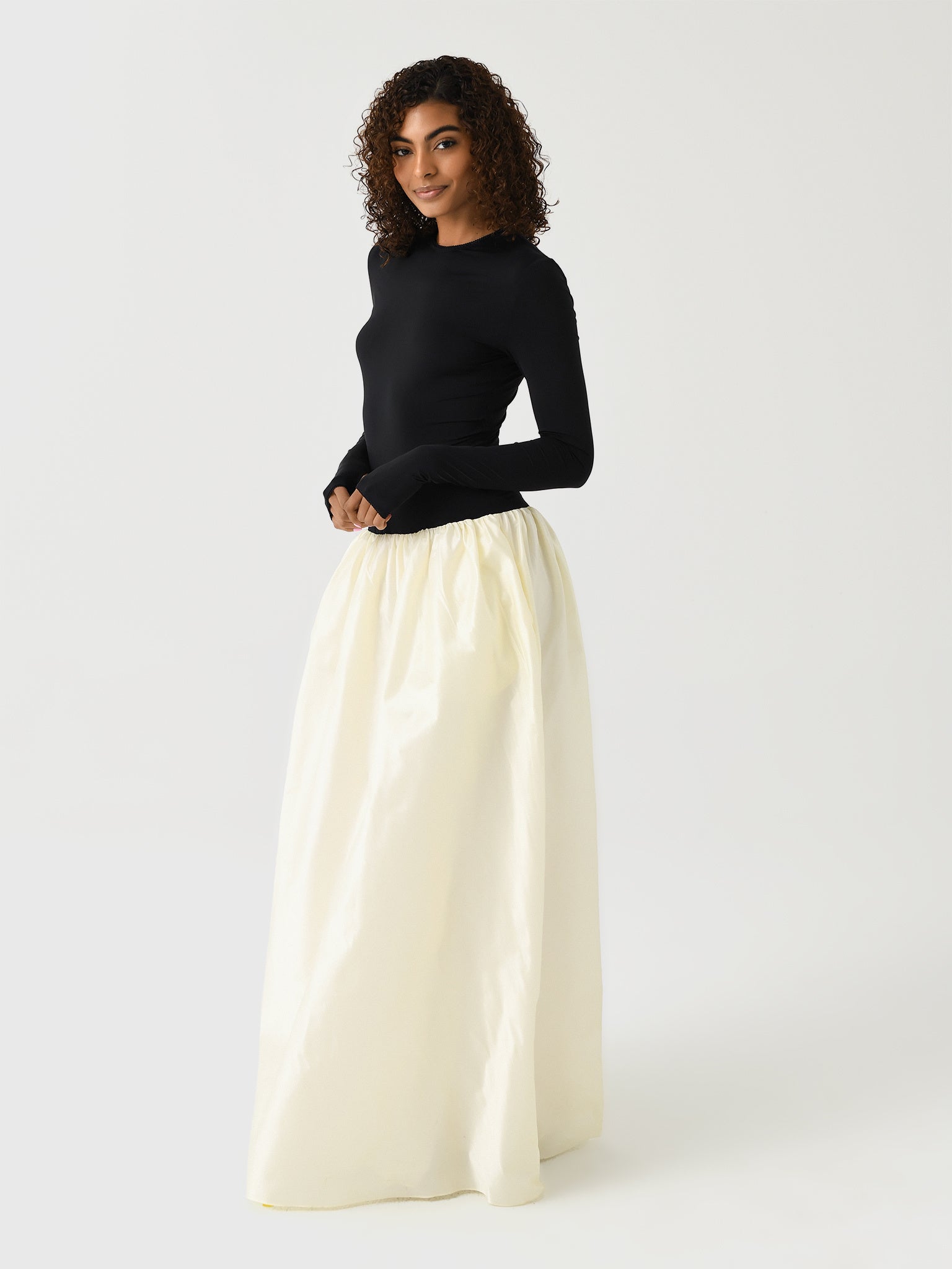 FW2411xBLACKIVORY-alt1