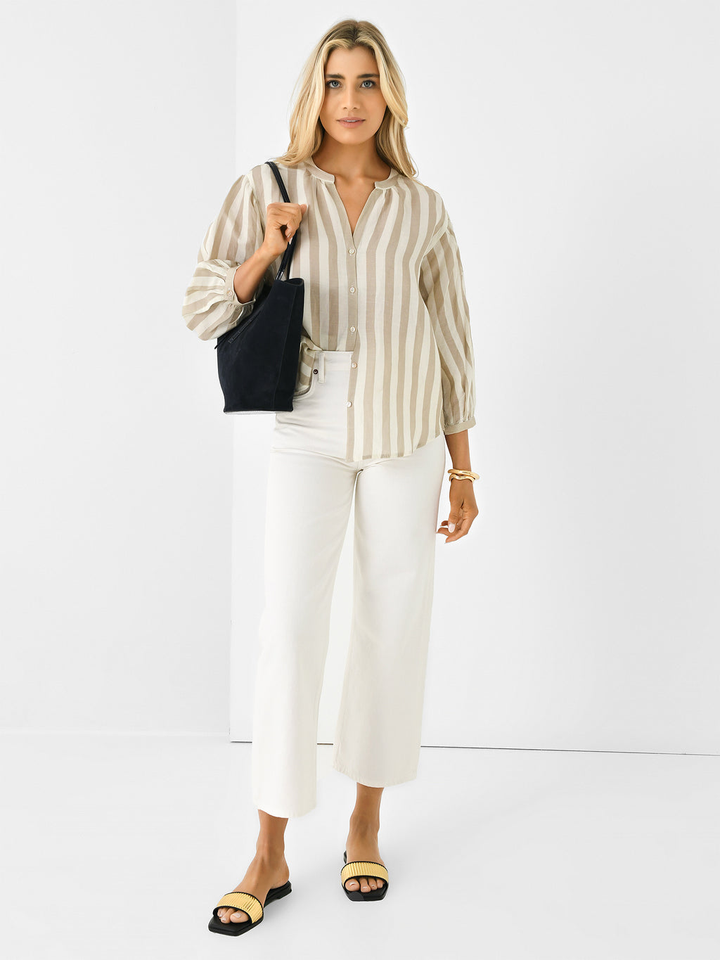 GABBY06xKHAKI-alt2