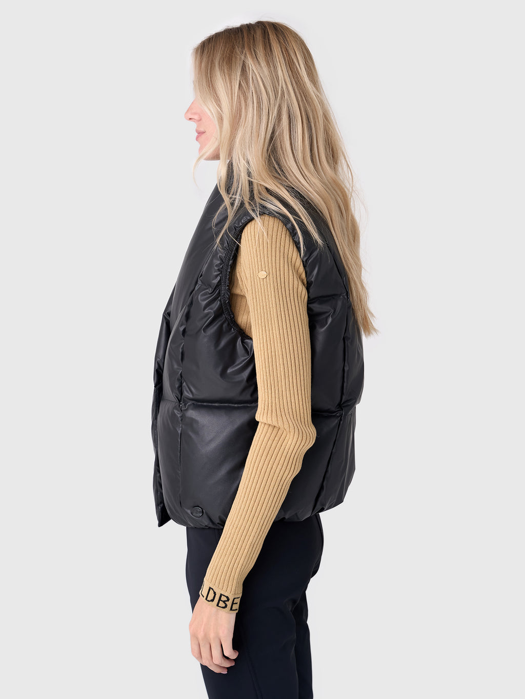 GB01280253xBLACK-alt2