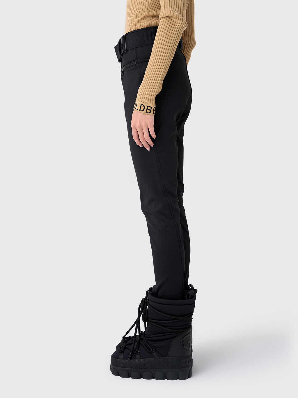 GB01670253xBLACK-alt1