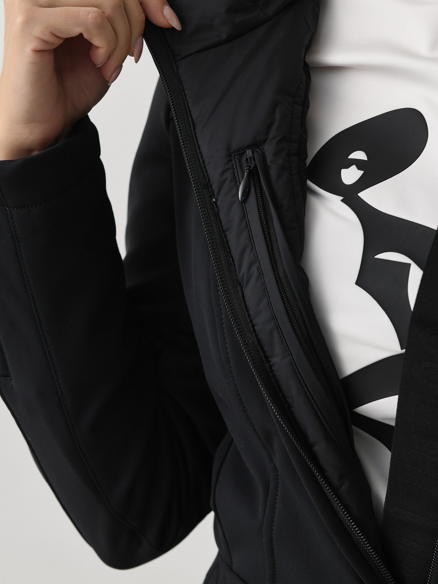 GB01690244xBLACK-alt5