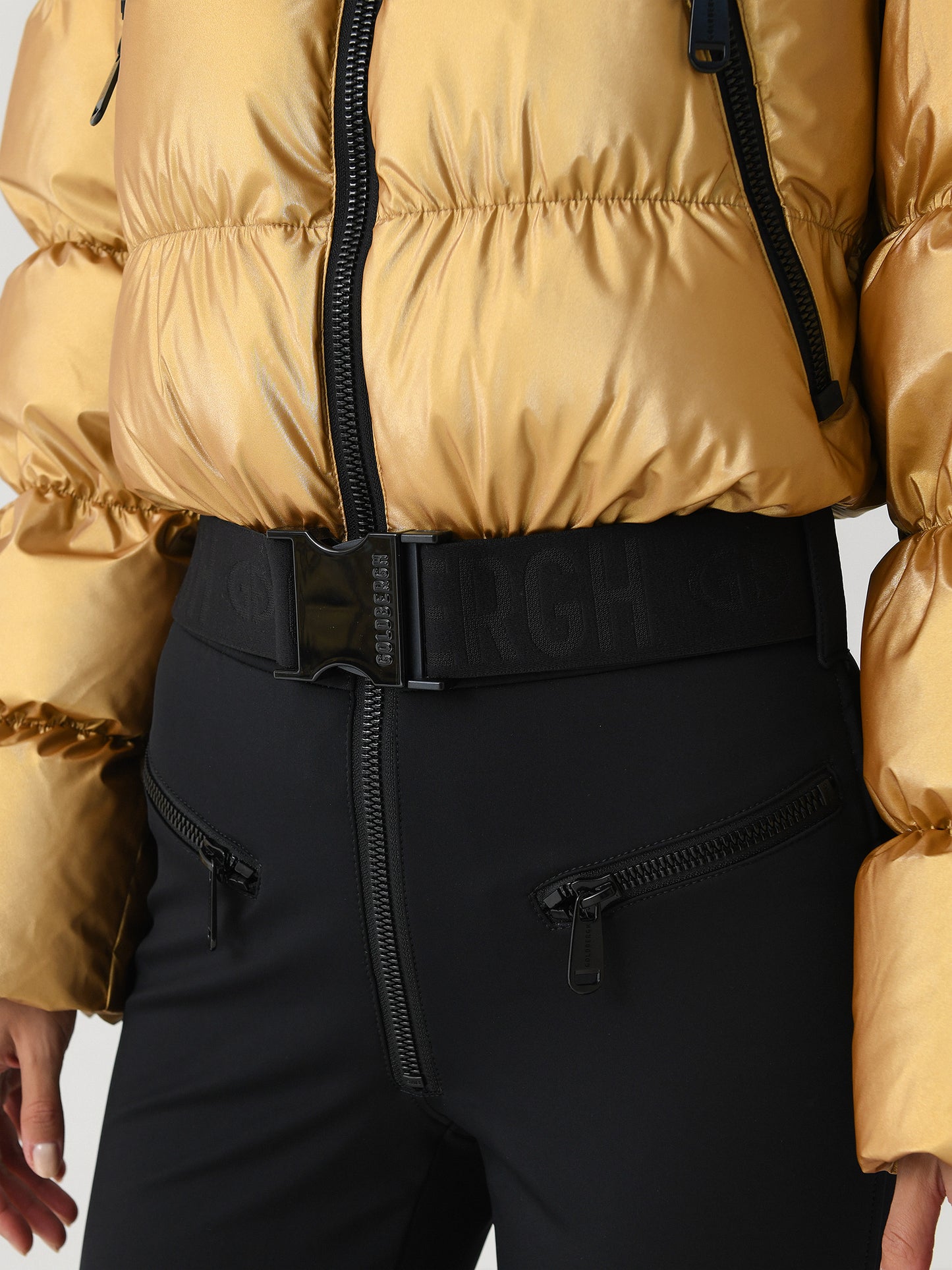 GB01696244xGOLD-alt3