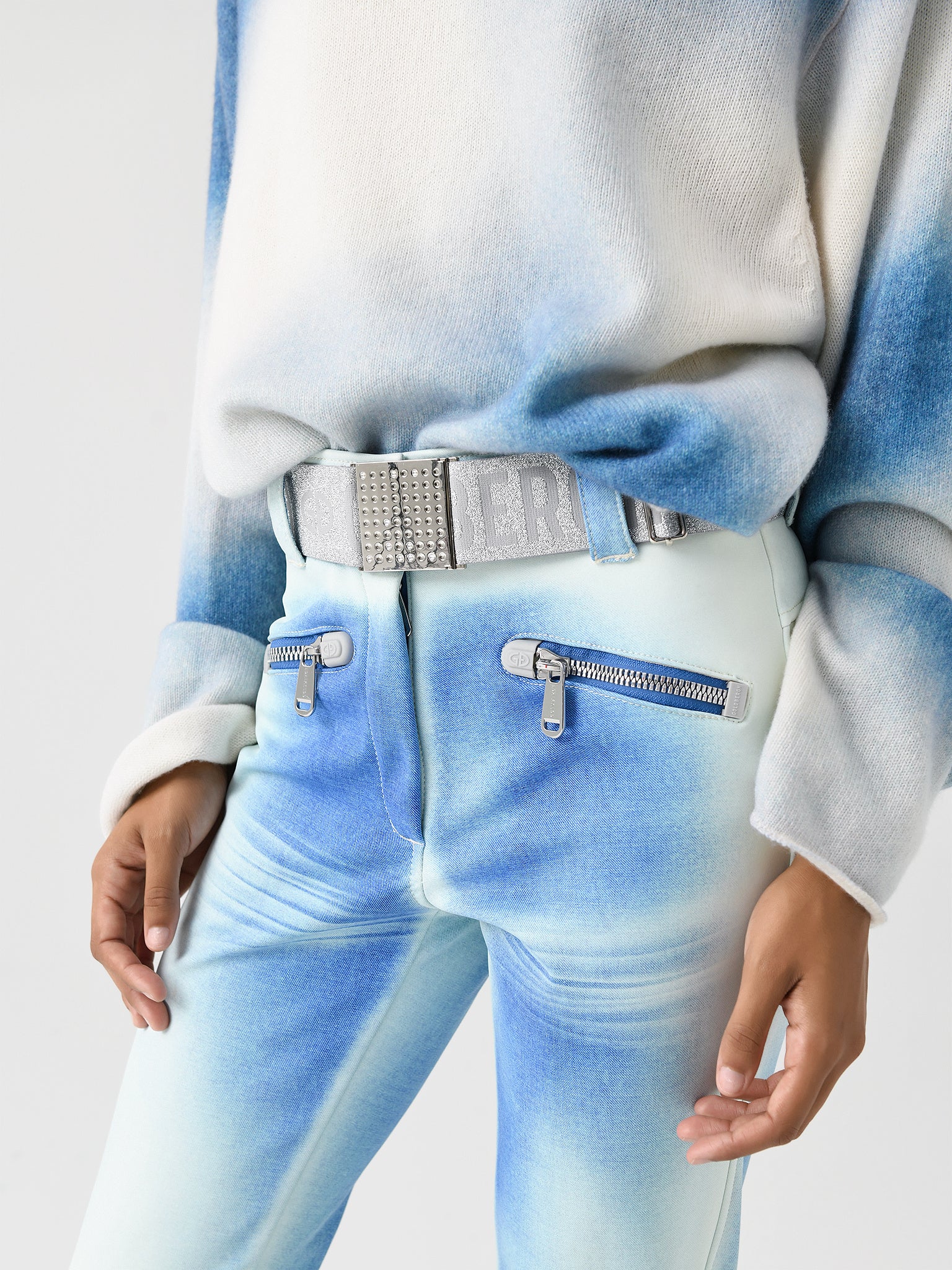 GB01970244xDENIMPRINT-alt4