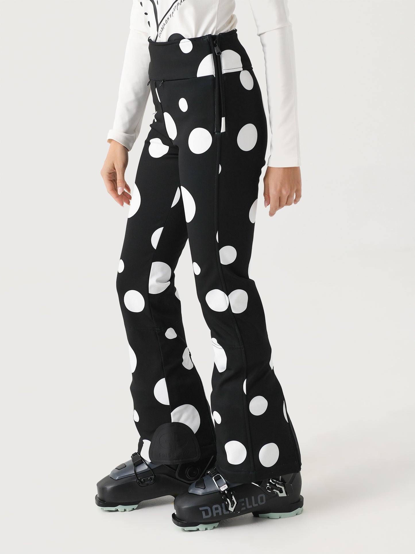 GB02170244xDOTBLACK-alt2