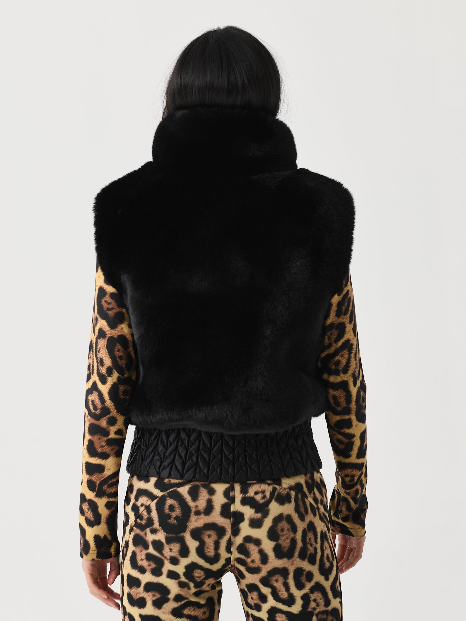 GB02380244xBLACK-alt3