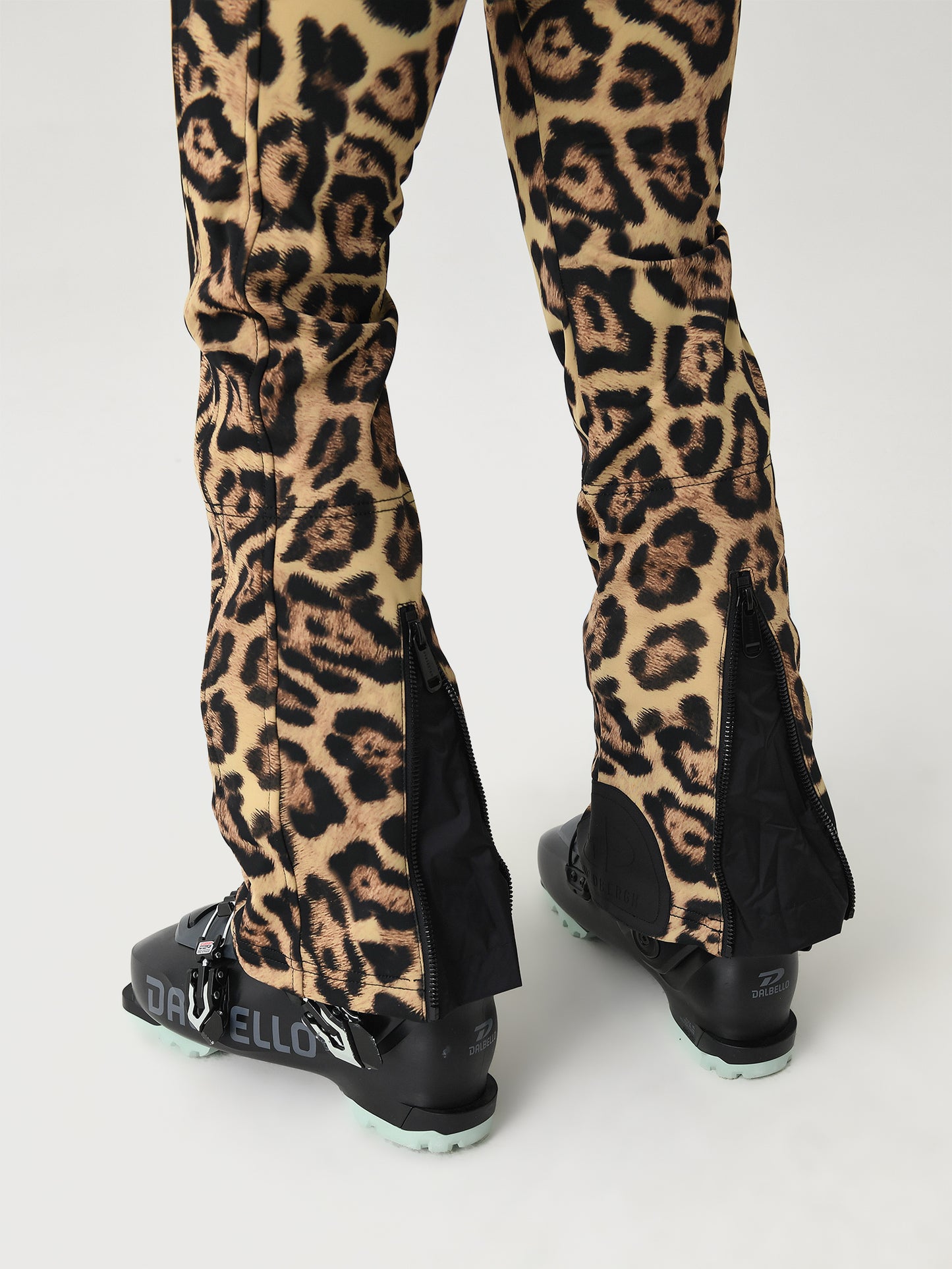 GB02870244xJAGUAR-alt5