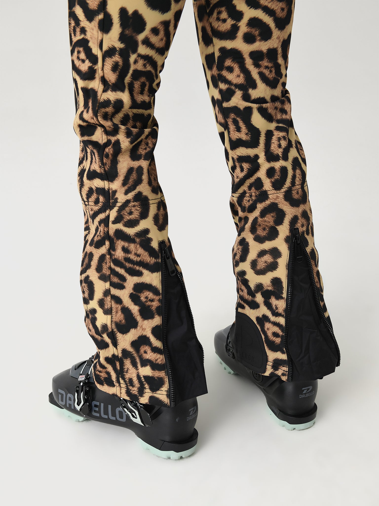 GB02870244xJAGUAR-alt5