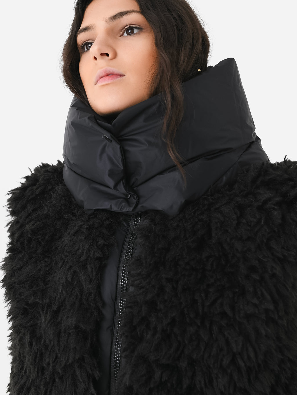 GB02880233xBLACK-alt1