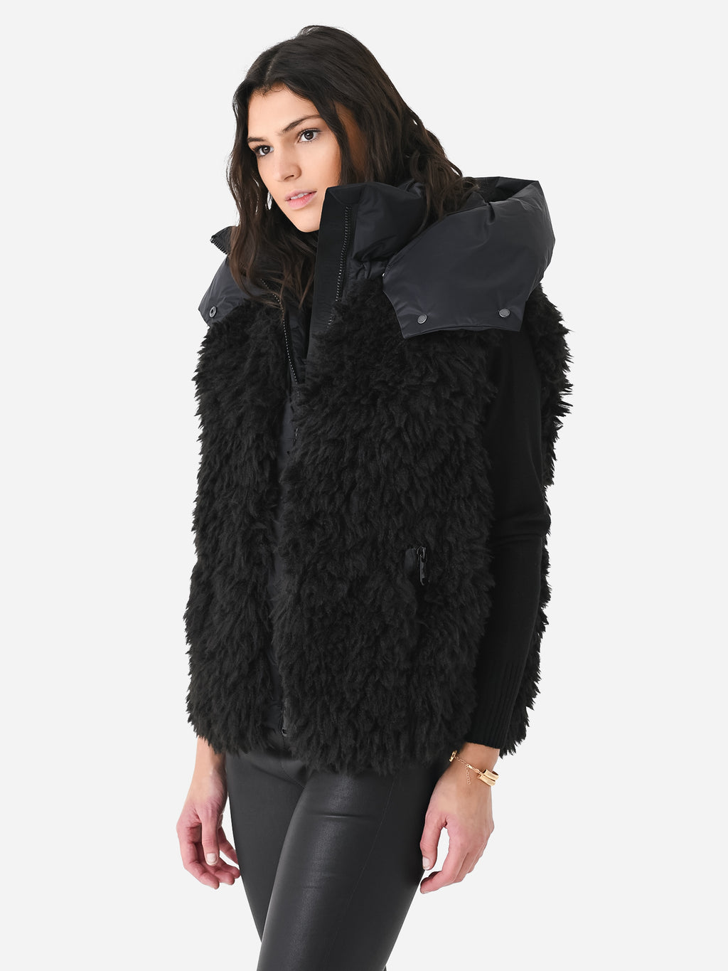 GB02880233xBLACK-alt3