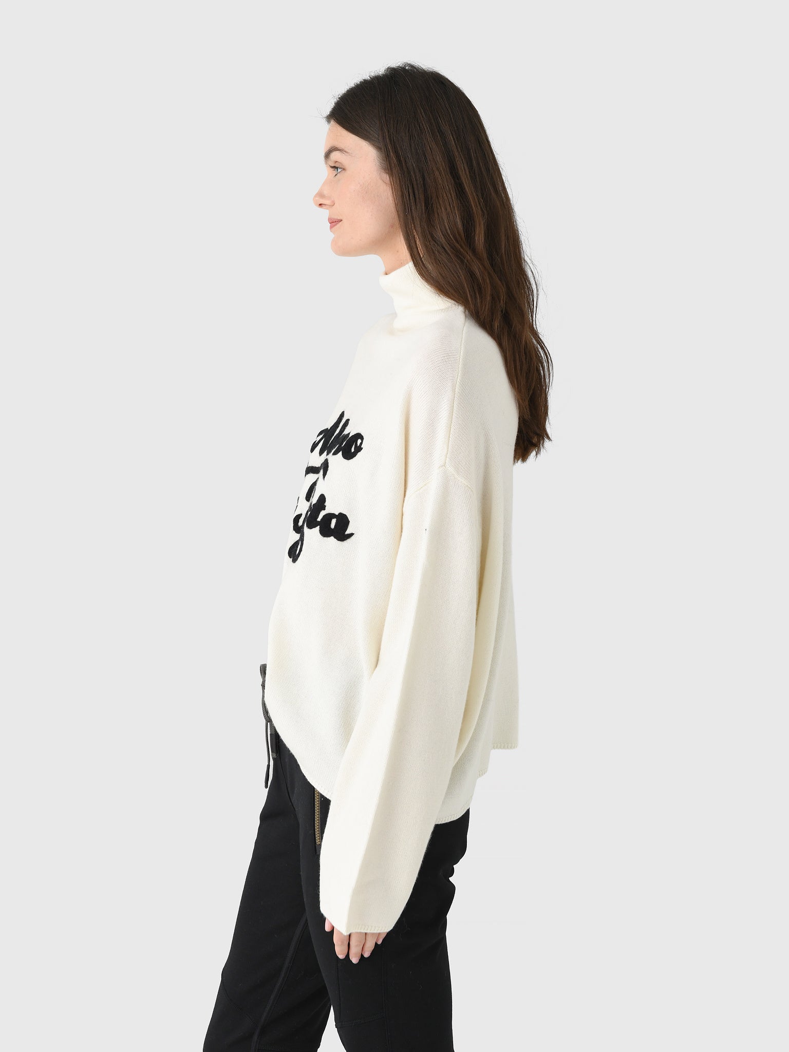 GB40120253xCREAM-alt2