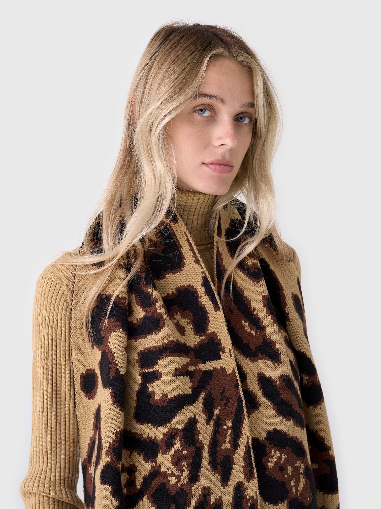 Goldbergh Women's Kiana Scarf - Saint Bernard