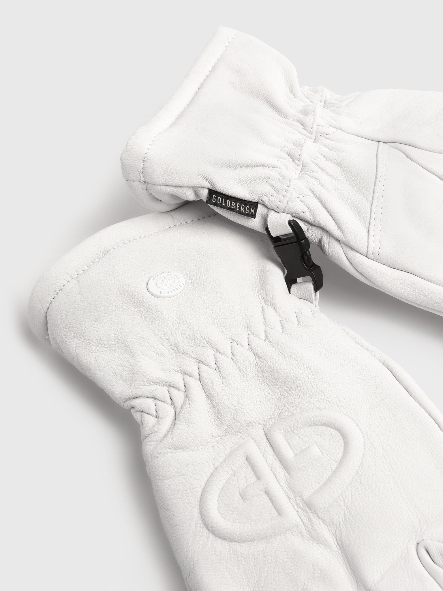 GB68211254xWHITE-alt1