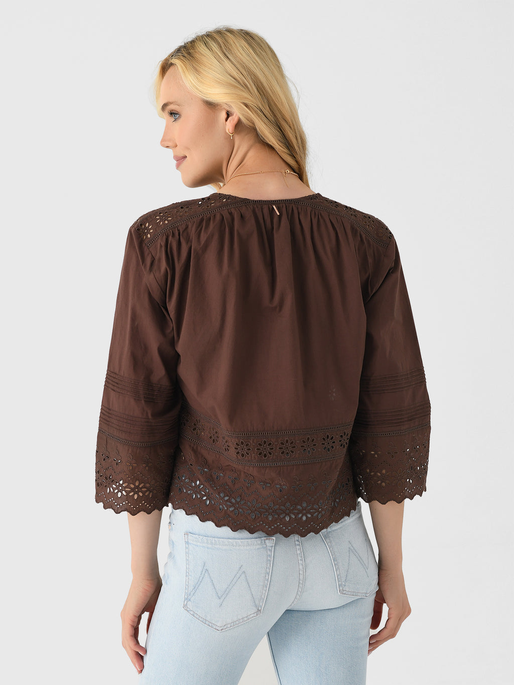 GETP92199xBROWNEYELET-alt3