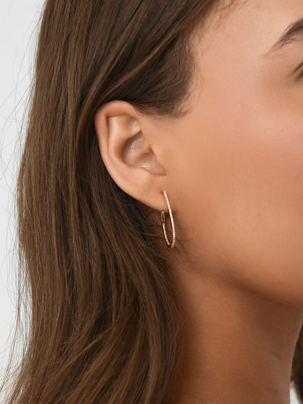 GOLD DIAMOND OVAL HOOPSxGOLD-alt1