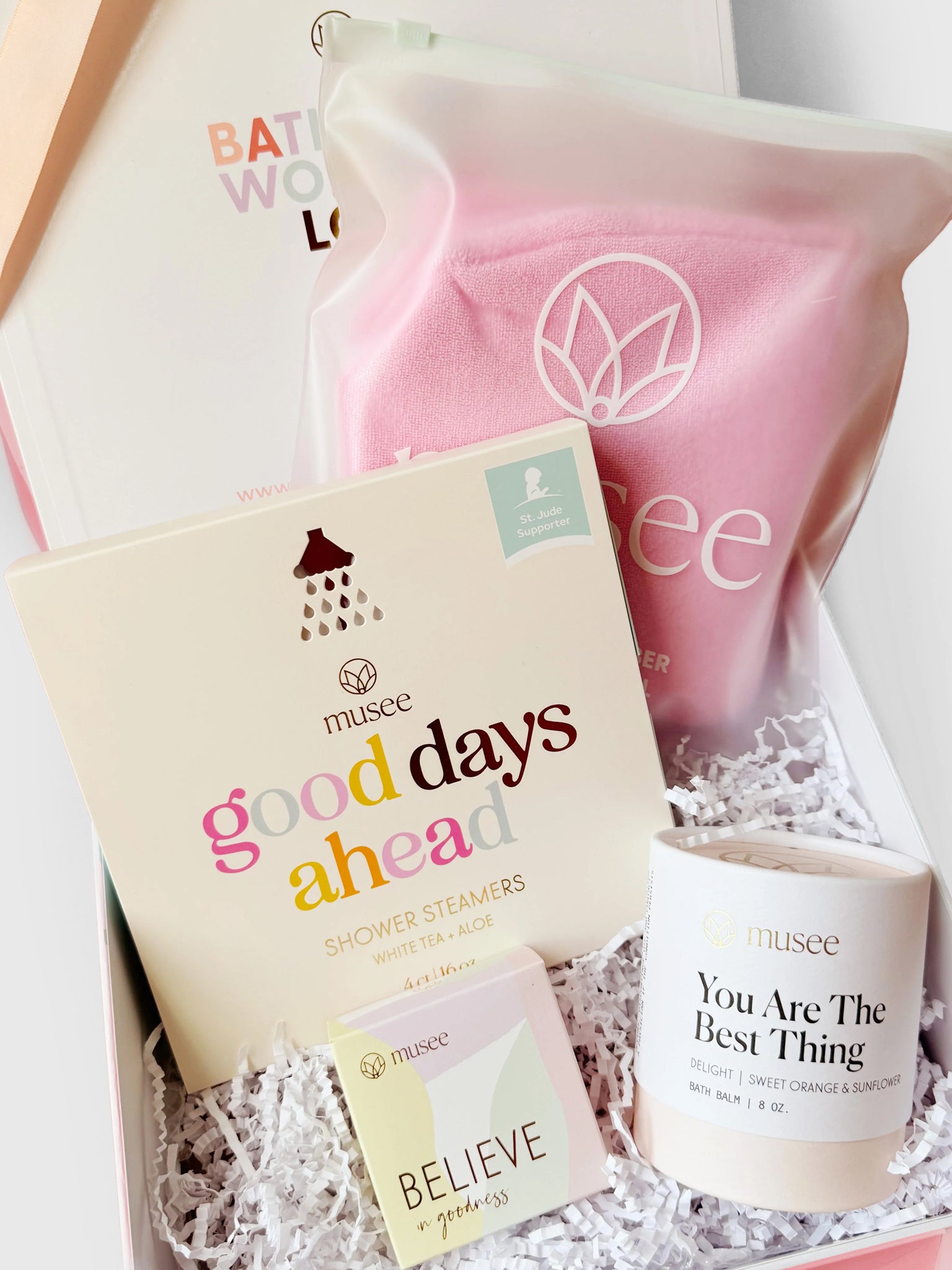 Musee Graduation Gift Set - Saint Bernard