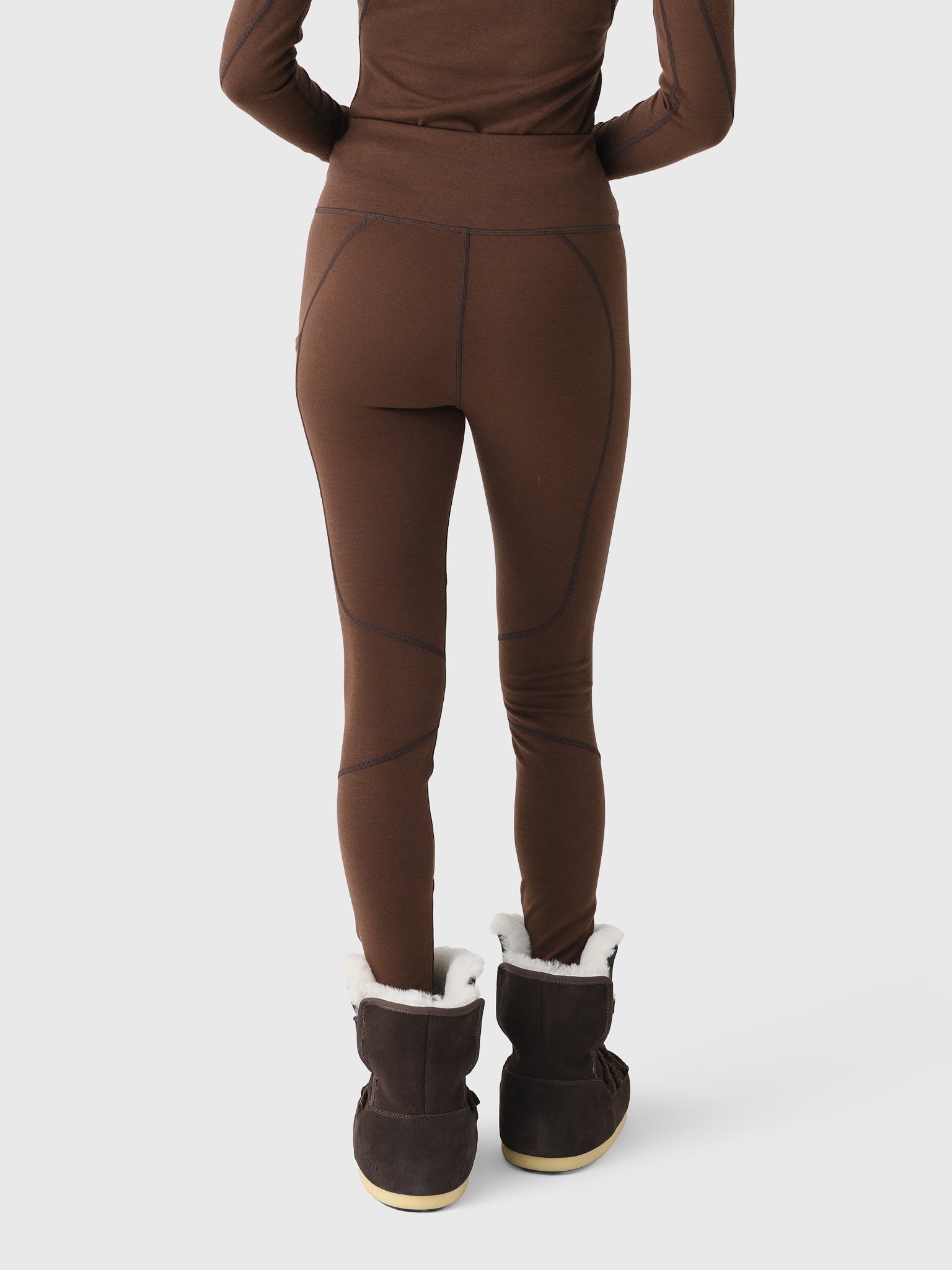 HALLIEMERINOLEGGINGxSPIKEDCOCOA-alt2