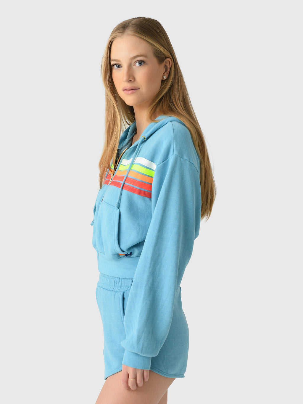 HDCRS5xAQUAMARINEWHITENEON-alt2